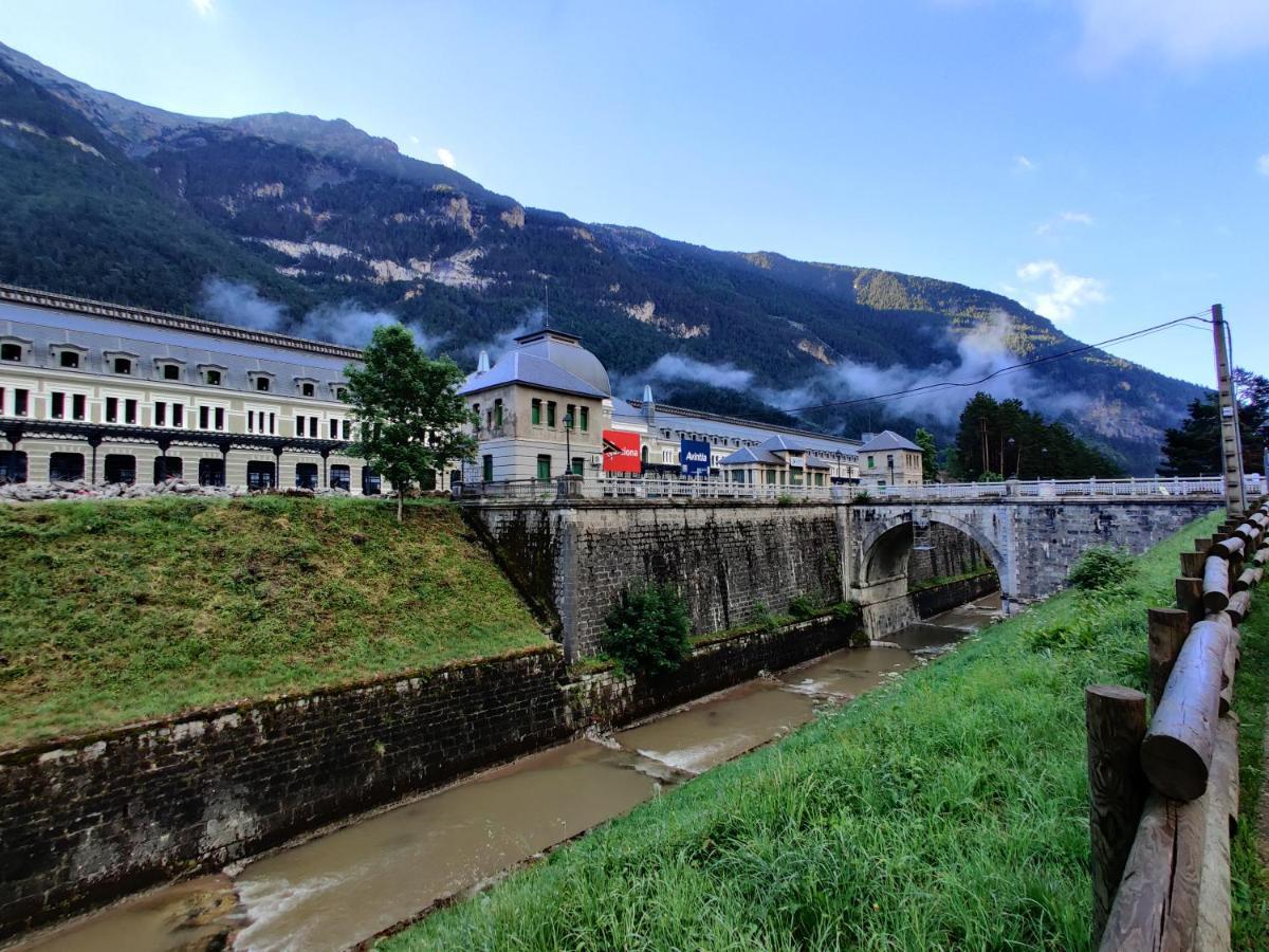 Apartamento Vut Leo Pixel Estación Canfranc